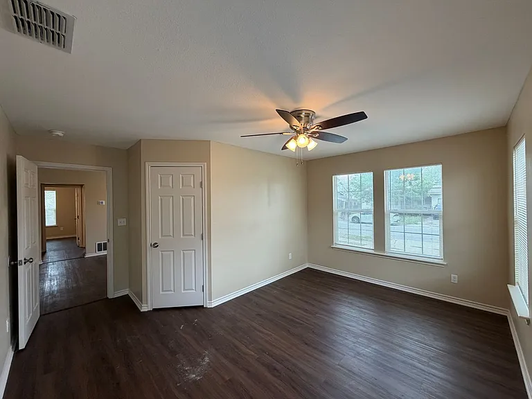 1618 Birch Pl — Photo 8