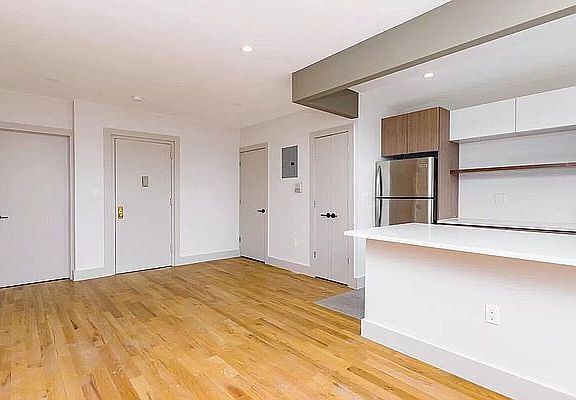 3rd image of 8020 Bay Pkwy #43B