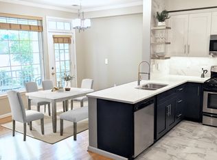 2701 Bellforest Ct APT 107, Vienna, VA 22180