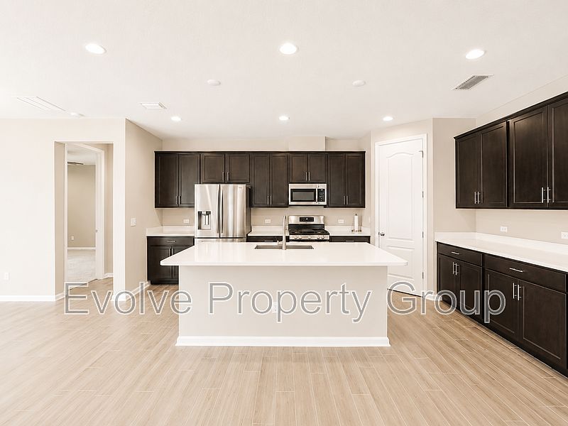 1st image of 231 Flach Dr
