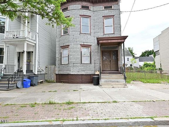 2nd image of 618 Clinton Avenue