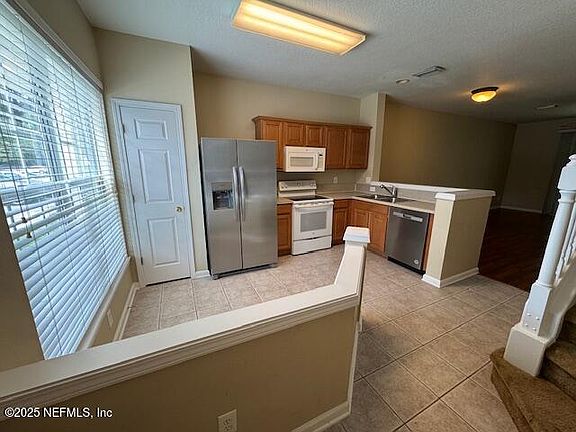 5th image of 3469 Lone Tree Ln