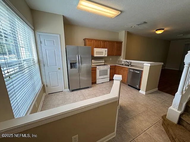 3469 Lone Tree Ln — Photo 5