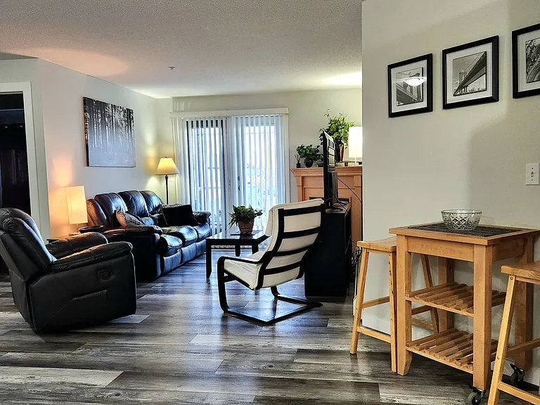 260 Duston St #214 — Photo 3