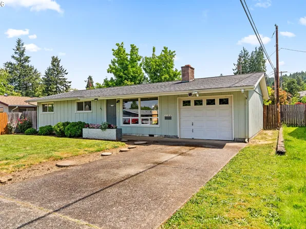 1128 S 11th St, Cottage Grove, OR 97424