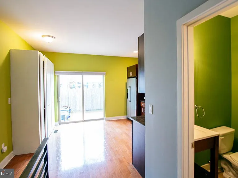 1727 Annin St — Photo 4