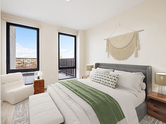 4th image of 130 E 177th St #10E
