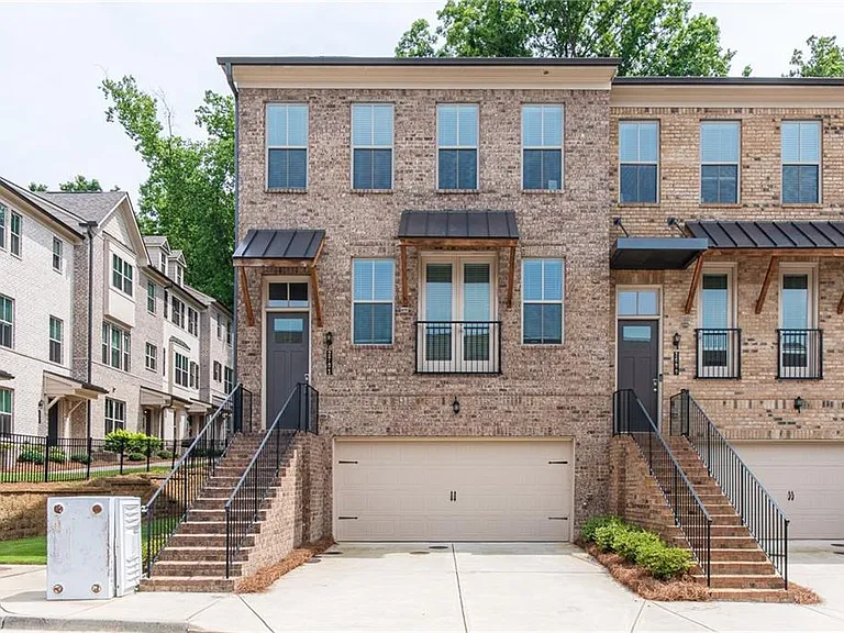 2701 Cedar Pine Way — Photo 1