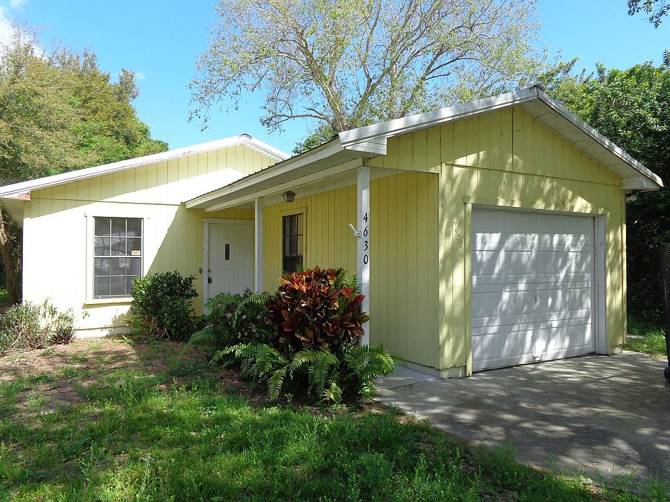 1st image of 4630 1st St