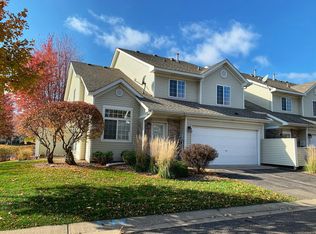 8898 Spring Ln, Woodbury, MN 55125