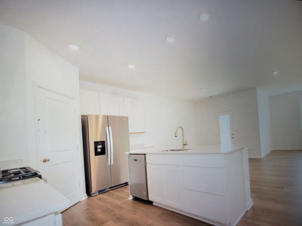 2nd image of 1474 School Bell Dr