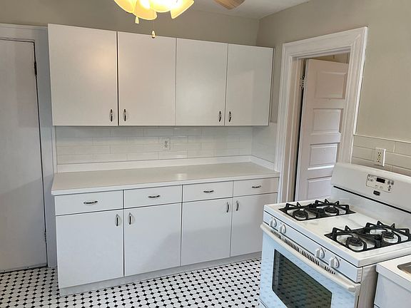 3rd image of 4804 Vincent Ave S #2