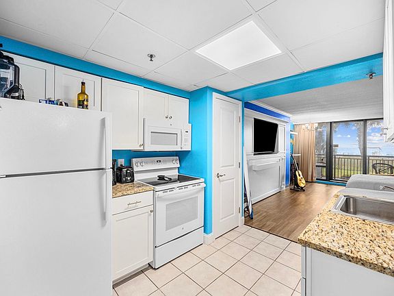 4th image of 6900 N Ocean Blvd. #125