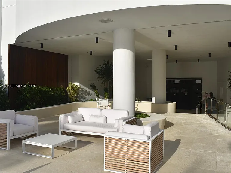 6365 Collins Ave #3804 — Photo 27