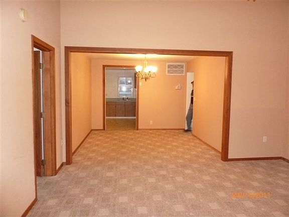 3rd image of 123 2nd Ave S