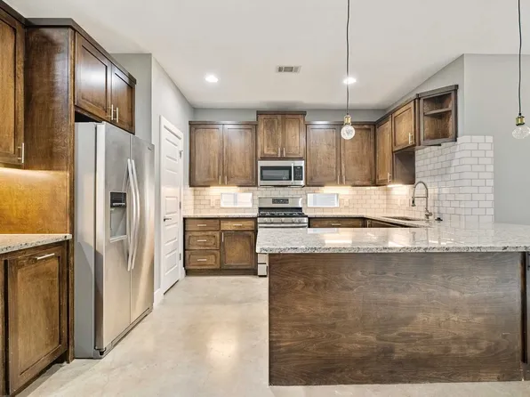 7302 Bennett Ave #A, Austin, TX 78752