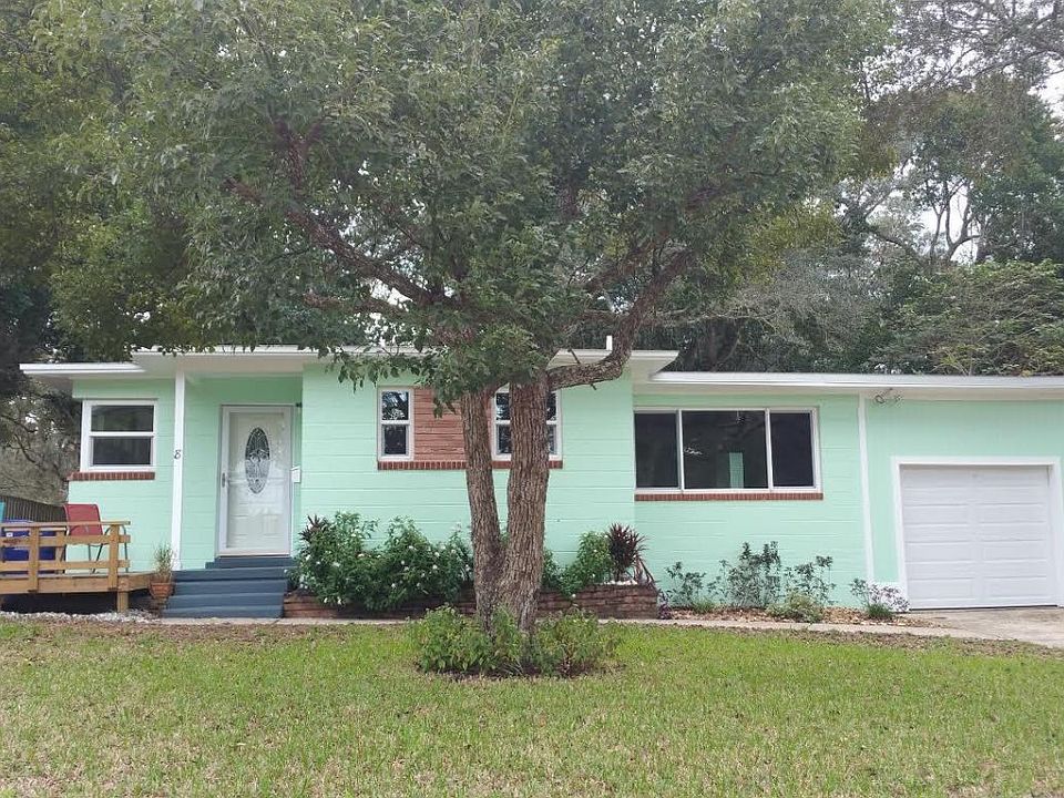 8 Madeira Dr.