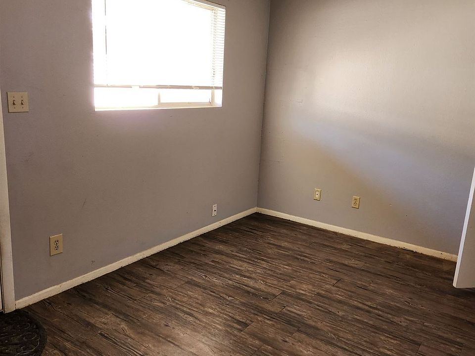 Bedroom 23