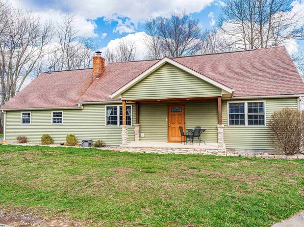1039 Skyline Ter, Fairmont, WV 26554