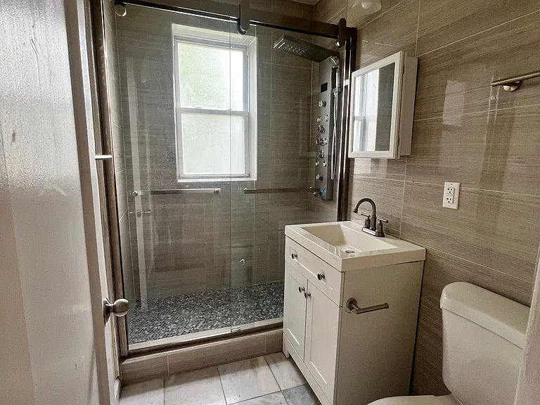 40 Lenox Ave — Photo 20