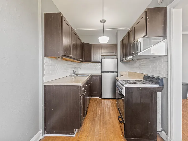 Piccadilly Apartments — Photo 58