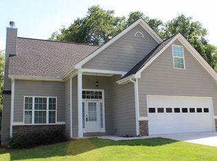 36 Ashford Ln, Commerce, GA 30529