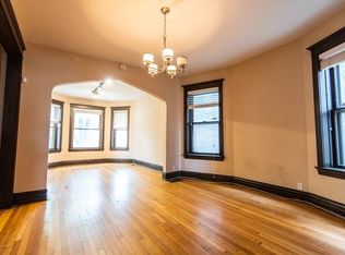 3734 N Racine Ave #1, Chicago, IL 60613