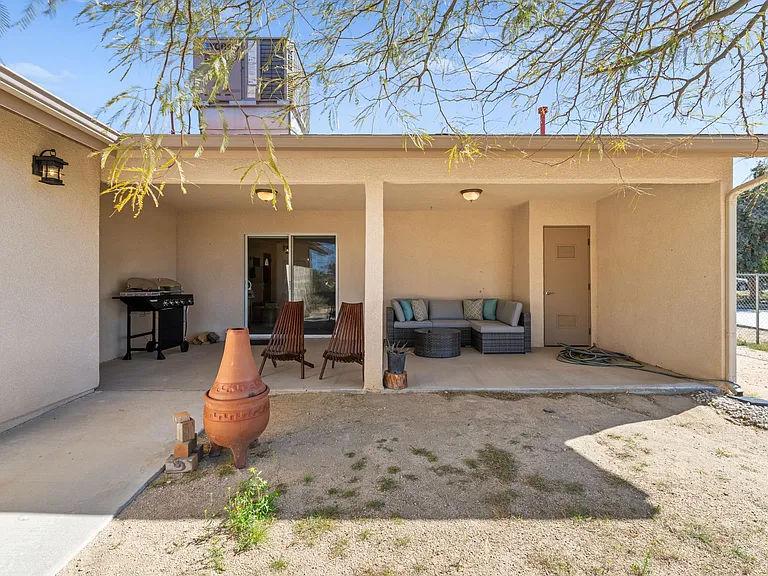 58328 Bonanza Dr — Photo 42