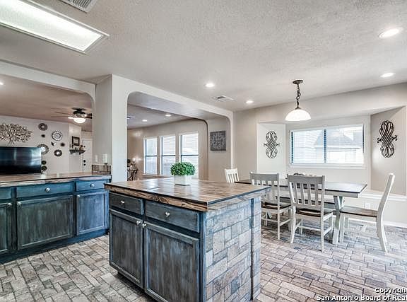 4th image of 2609 Ashley Oak Dr
