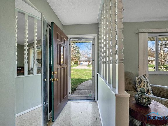 3rd image of 3705 Lainar Dr