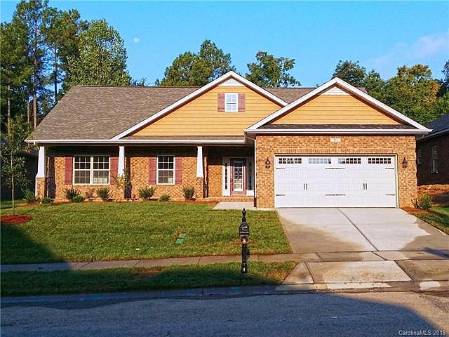 1st image of 211 Porch Dr