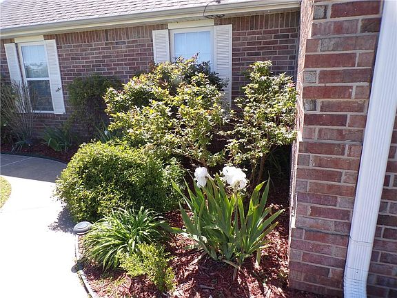 5th image of 108 Kyle Dr