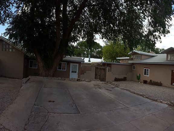 Main House & Casita