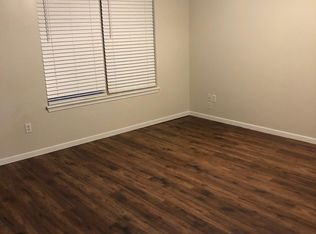 502 N Austin St APT A, Oak Grove, MO 64075