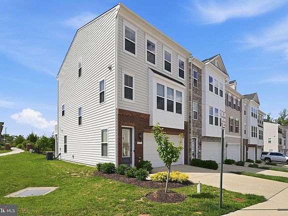 3rd image of 5050 Melissa Pl
