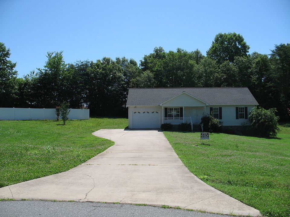house at end of culdesac