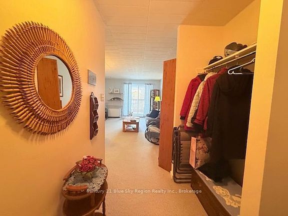 5th image of 213 Leonard St #307