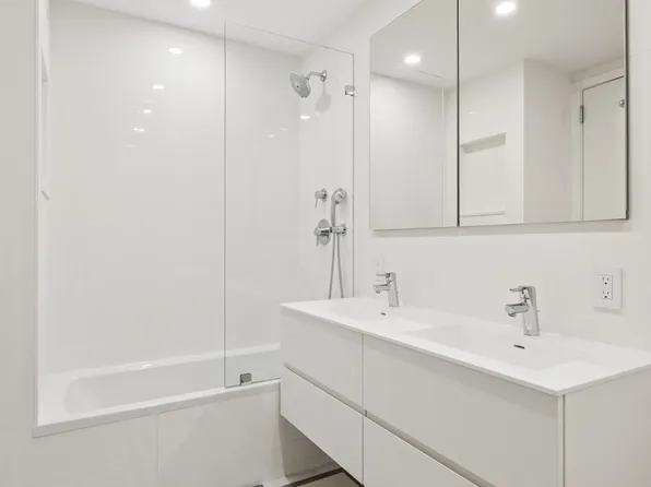 200 East 62nd Street image 5 of 11