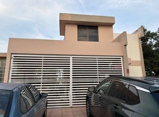 Villas De Buena Vista C Argos #C-9, Bayamon, PR 00956