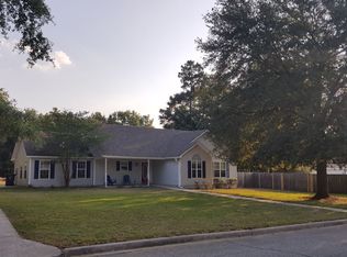 5825 Live Oak Dr, Naylor, GA 31641