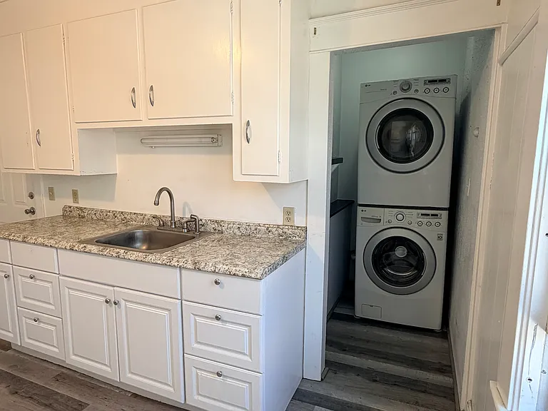 101 Grove St #2 — Photo 4