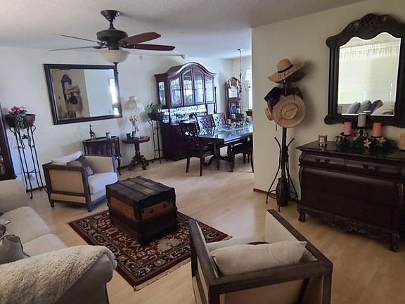 3rd image of 299 Churchill Pl