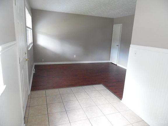 4th image of 1236 Vanderveer Ave