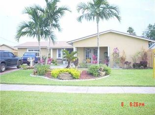 10340 SW 198th St, Cutler Bay, FL 33157