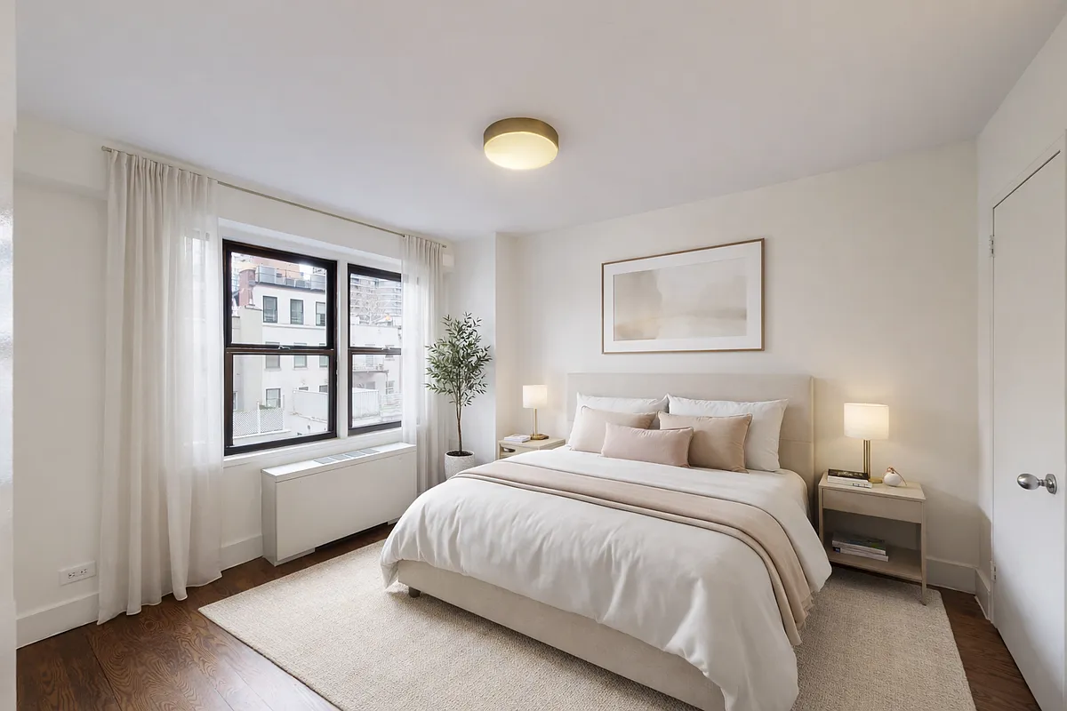 Building Photo - 220 E 63rd St #4N