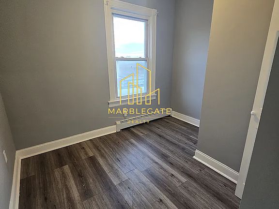 5th image of 553 S Orange Ave #22