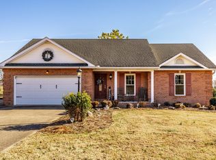 415 Woodlands Dr, Gallatin, TN 37066