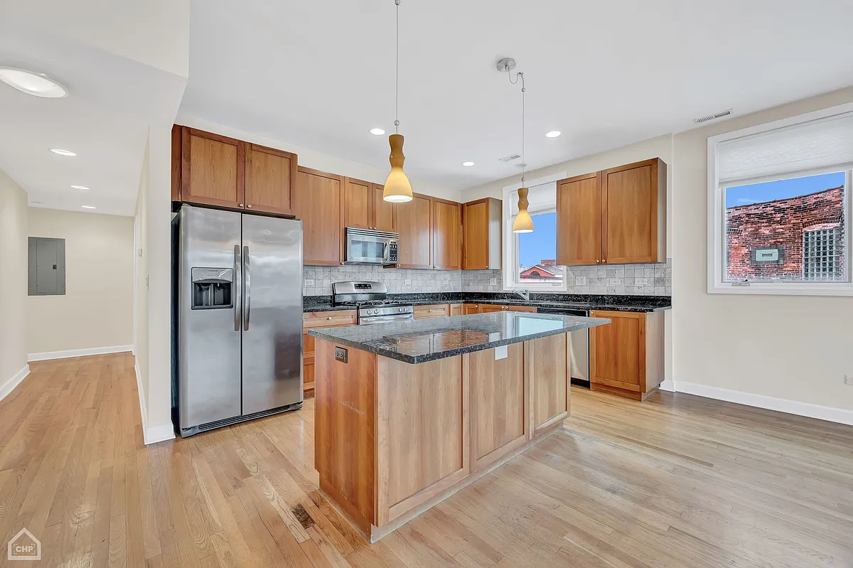 Building Photo - 1830 N Milwaukee Ave #403