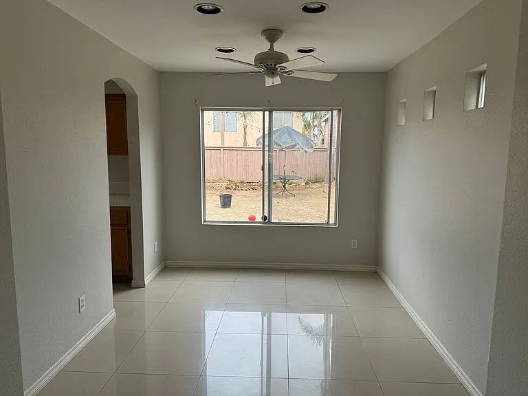 3215 Glancy Dr — Photo 13