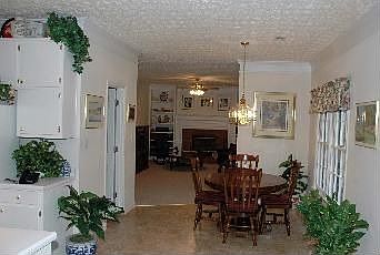 Spacious Breakfast Room